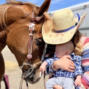 Meet your Posher, Kelsy